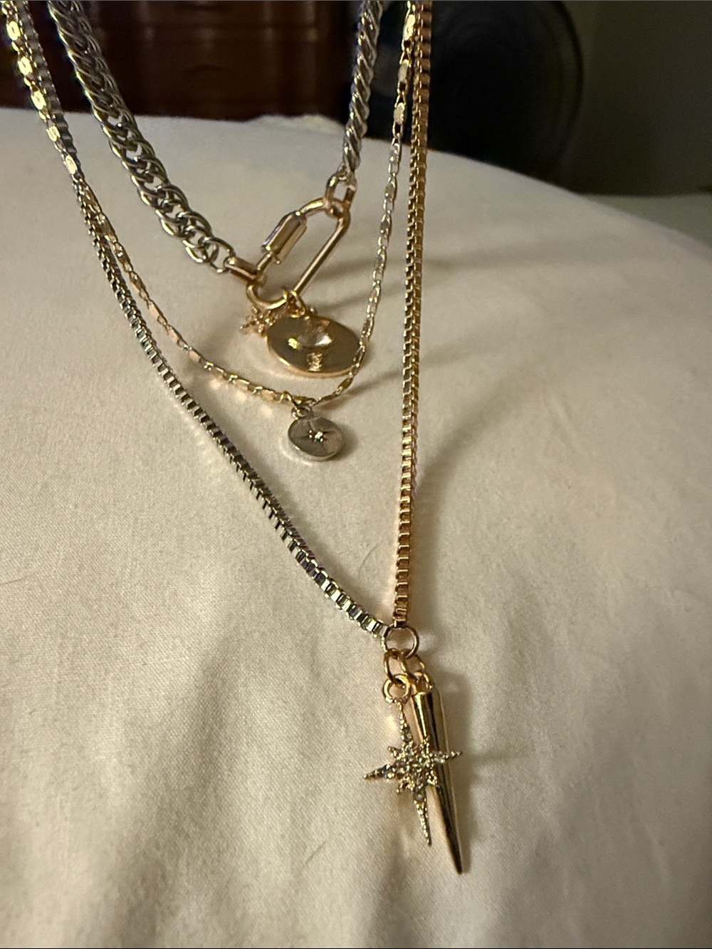 Layered Gold Tone Women's Necklace Set with Star Pendant